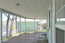 Image 3: Front Deck