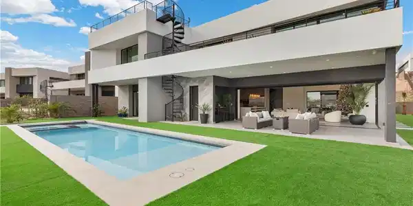 21 Canyon Bay Drive