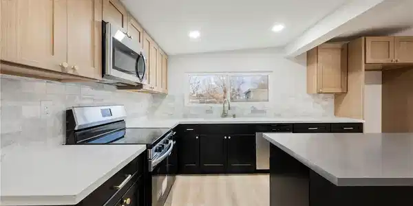 4632 Eleanor Circle