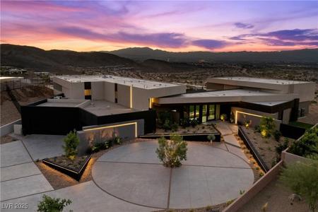 716 Dragon Peak Drive