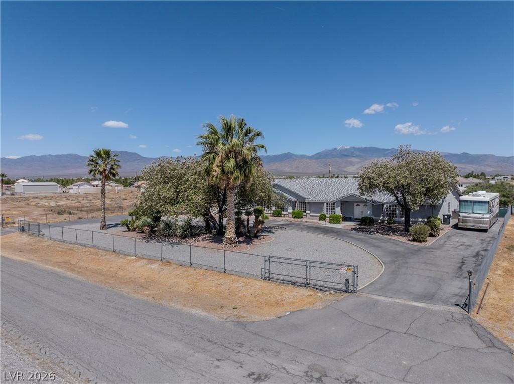 Image 3: This spacious property offers expansive outdoor li