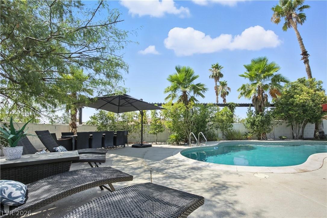 Image 3: Your private outdoor oasis awaits with a sparkling