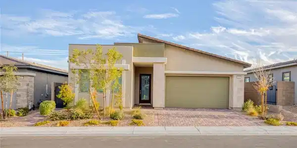 924 Mayfield  Manor Lane