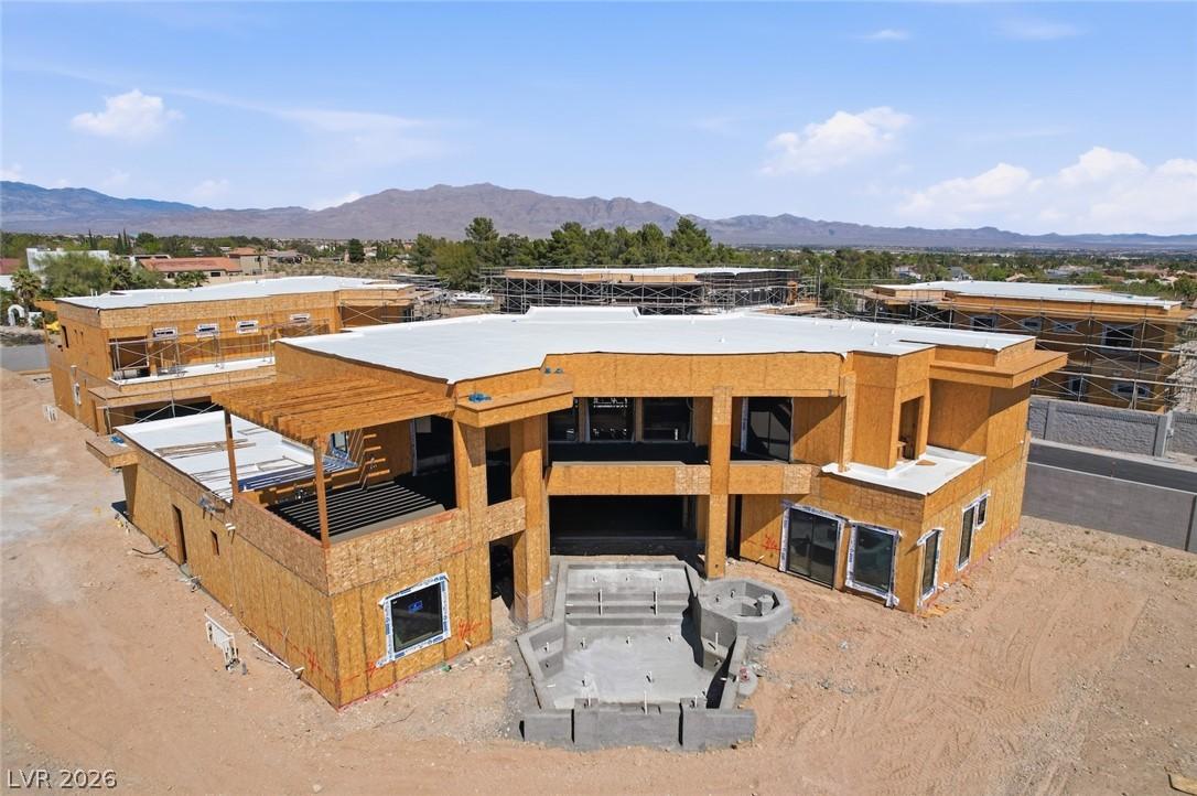 Image 4: Exterior Rear with pool