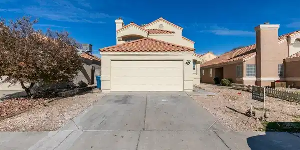 5814 Goodsprings Court