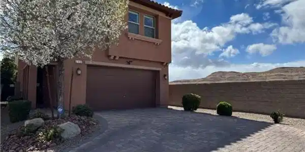 293 Caddy Bag Court