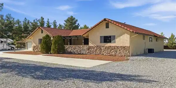 1610 Red Rock Drive