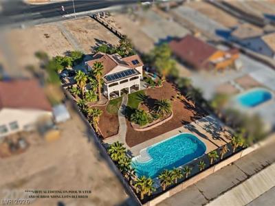 1385 N Hollywood Boulevard