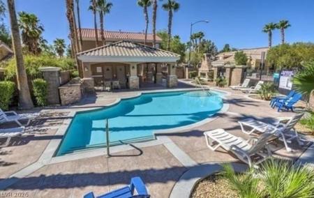 6788 Rose Mallow Street