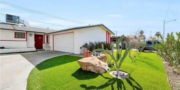 1208 Saylor Way