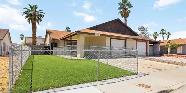 4759 Woodlake Avenue