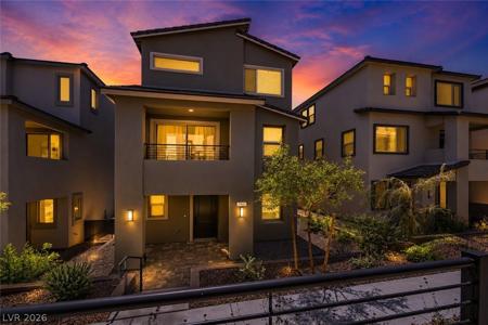 1437 Whistling Kite Street