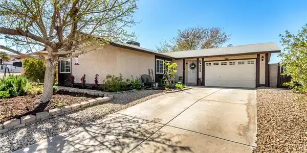 432 Bottle Brush Way
