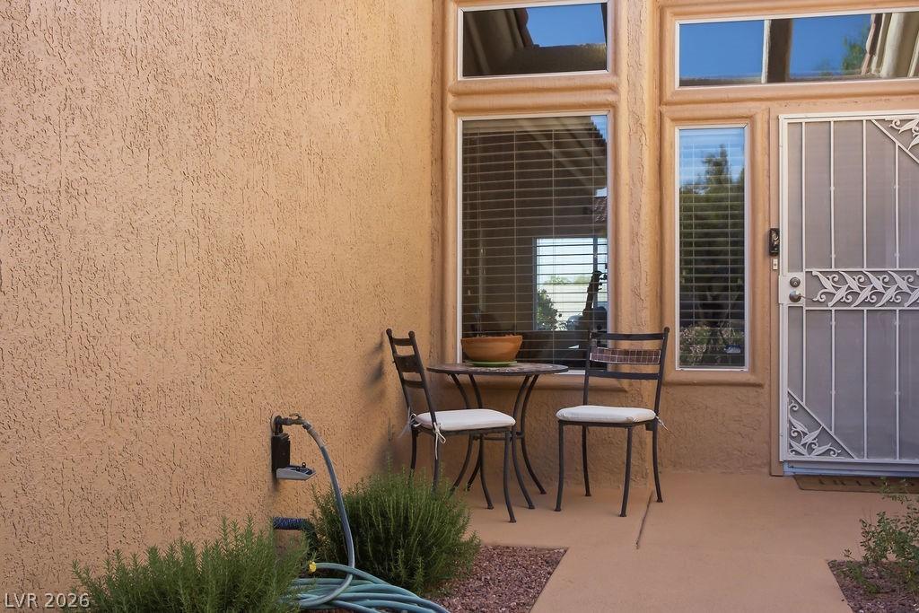 Image 3: View of entry with bistro area and security door