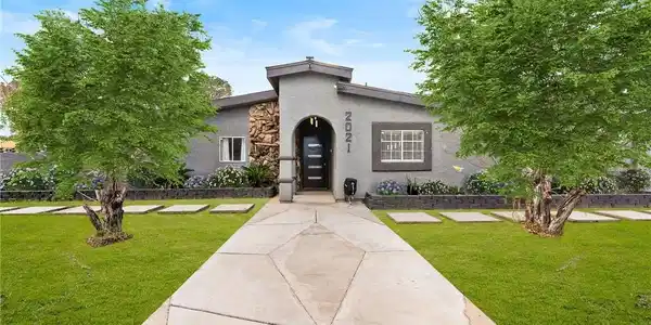 2021 Mills Circle