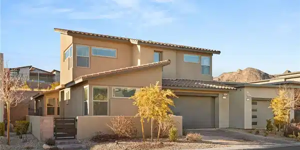 425 Crown Mesa Avenue