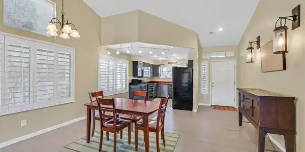 4932 Forest Oaks Drive