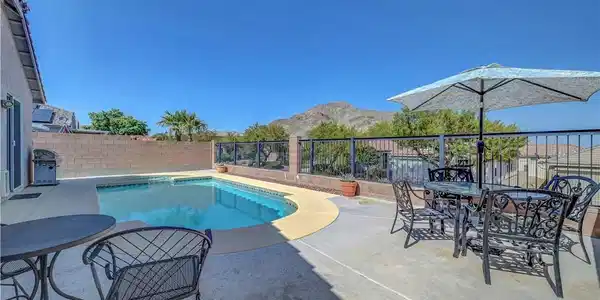 4020 Driscoll Mountain Street