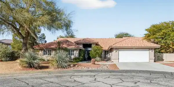5935 N Campbell Road
