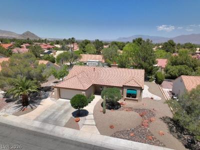 8912 Meadowood Drive