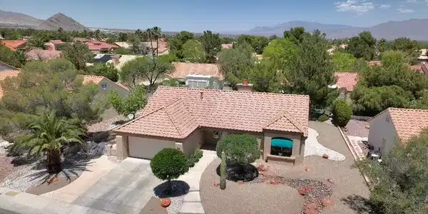 8912 Meadowood Drive