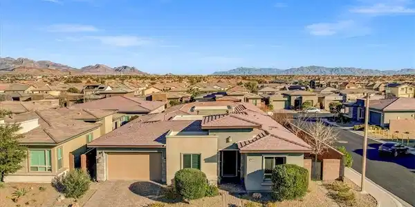 9828 IRON SKY CT Court
