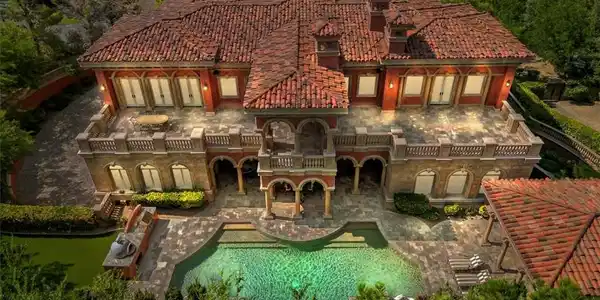 Image 2: Mediterranean elegance defines this grand estate f