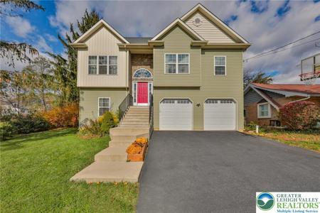 1239 Voortman Avenue