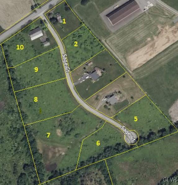 Image 3: 7 lots available to design your home on. Lot 9 spe