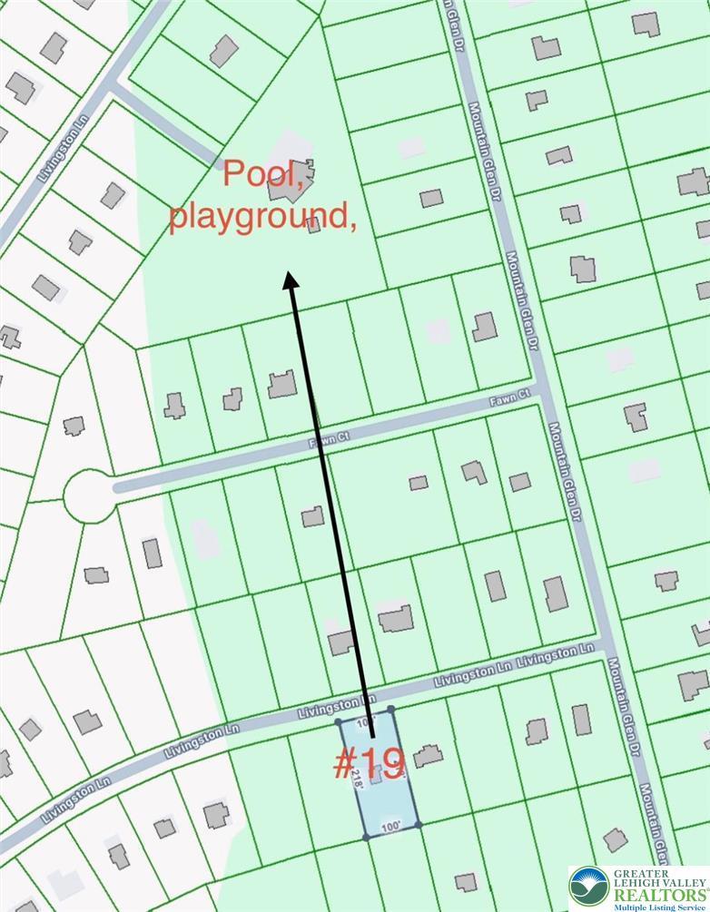 Image 2: Just moments from the HOA&rsquo; pool, and recreation ar