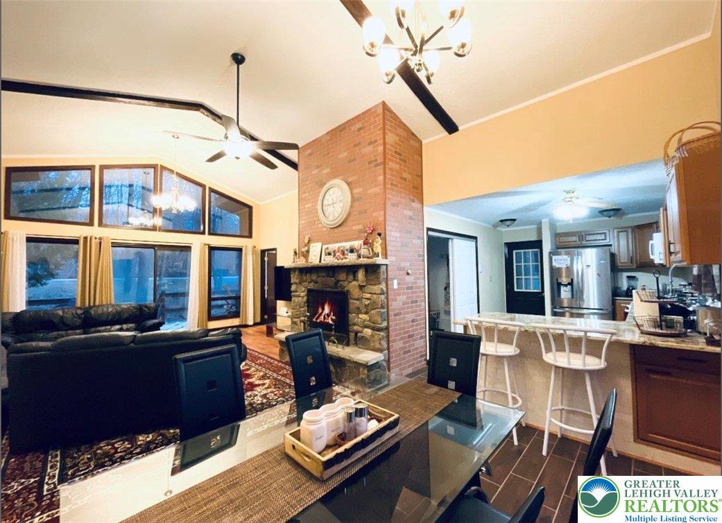 Image 4: Floor-to-ceiling windows and a stunning floor-to-c