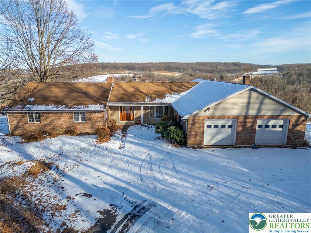 Image 3: View of Front