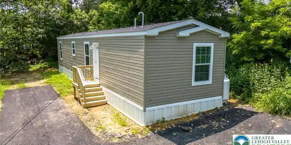 465 Royal Manor Road