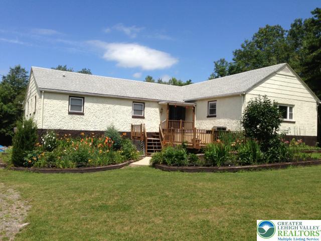 Image 2: Ranch on 5 Acres
