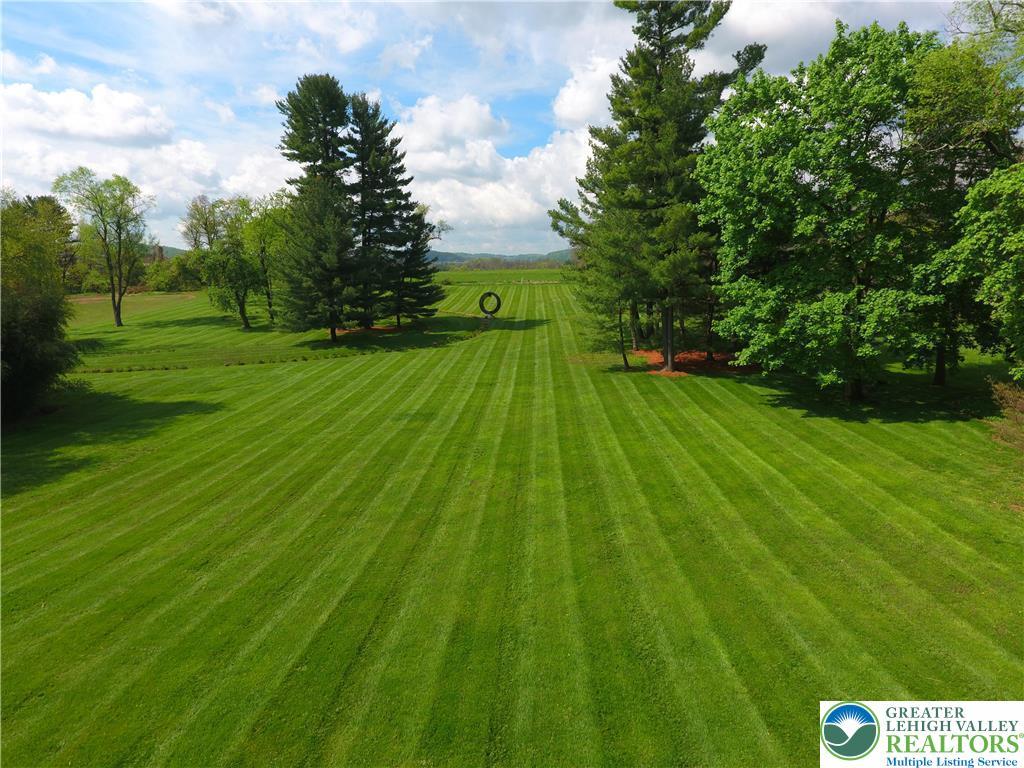 Image 4: 4.7 Fenced Acres w/ Under Ground Bunker