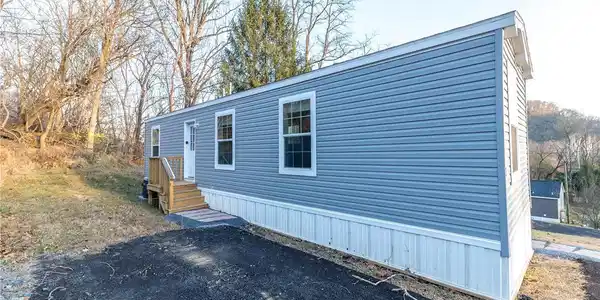 465 Royal Manor Road