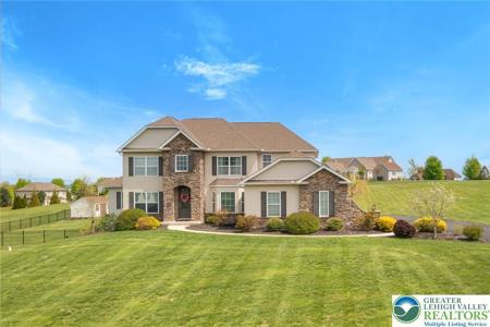 208 E Dell Road