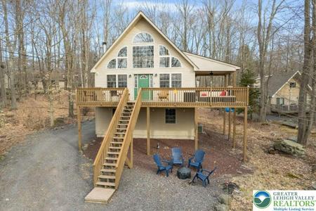225 N Arrow Drive