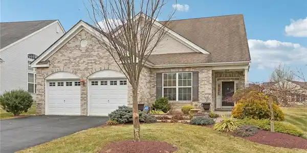 2076 Kingsview Road