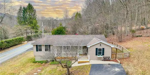 370 W White Bear Drive