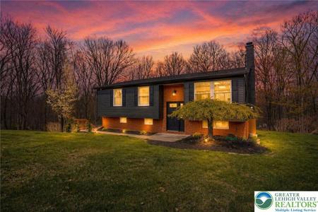 60 Woodside Drive