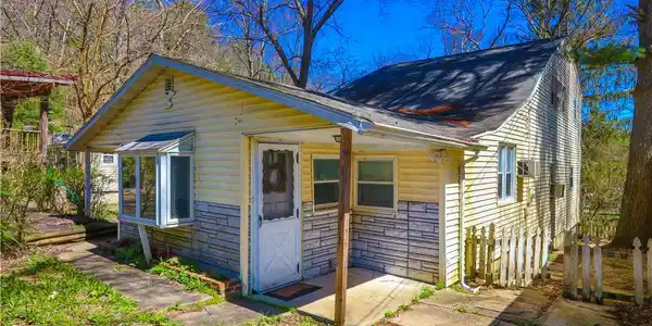 107 Royal Lane