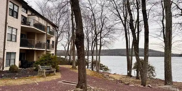 5 Midlake Drive Unit 301