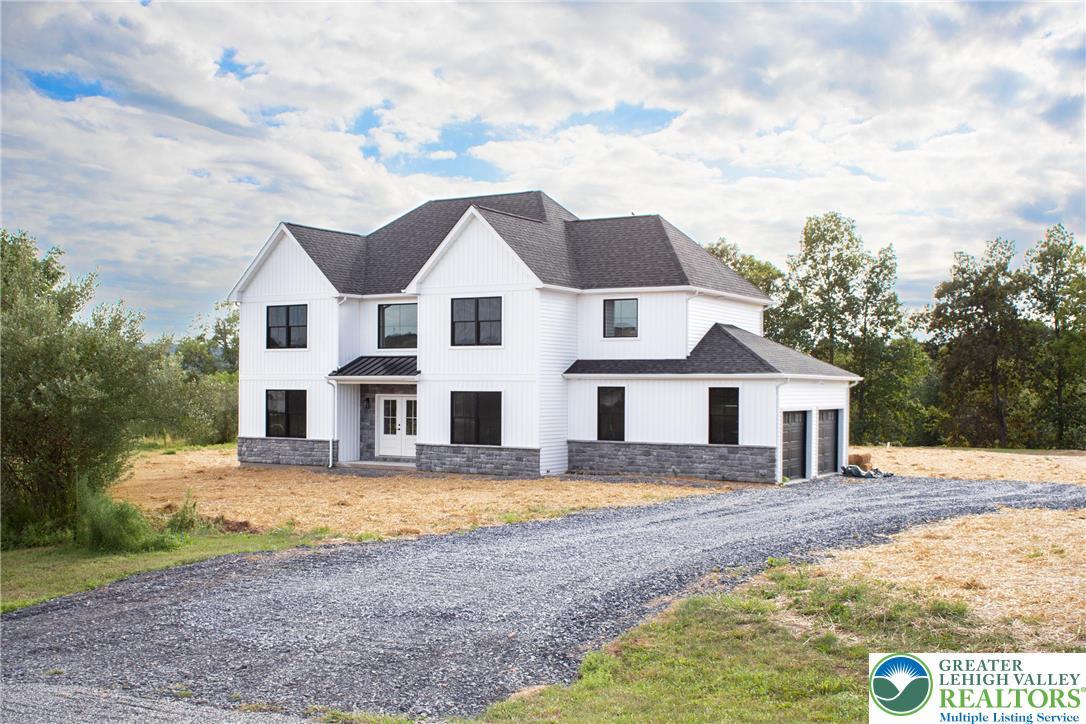 Image 1: Quick delivery home ready for its new owners! Ask