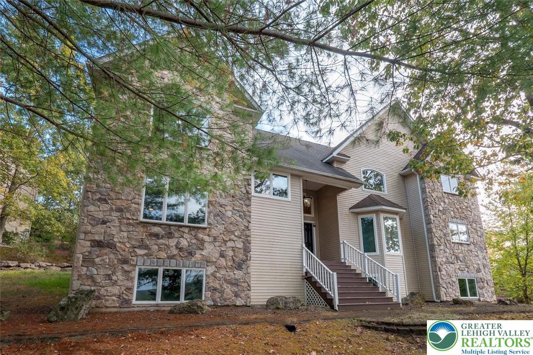 Image 4: Welcome home