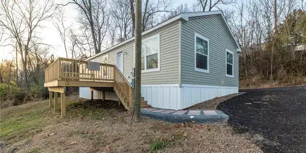 465 Royal Manor Road