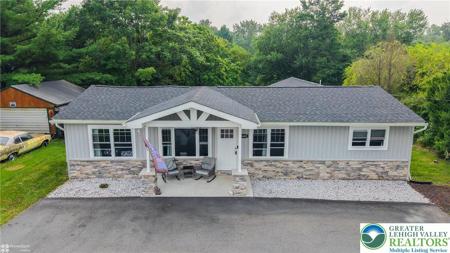 3695 Mountain View Drive