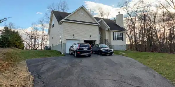 106 Hilda Court
