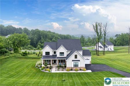 5635 Saucon Ridge Road