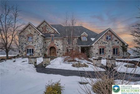 216 Merwinsburg Road